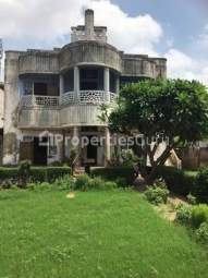 5 BHK Villa / House for Sale in Professor Colony, Agra