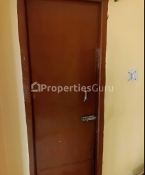 2 BHK Apartment / Flat for Rent in Phoolbagan, Kolkata