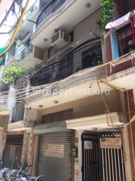 3 BHK Apartment / Flat for Rent in Jawahar Park, New Delhi