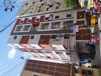 2 BHK Apartment / Flat for Sale in Toli Chowki, Hyderabad