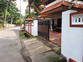 4 BHK Villa / House for Sale in Edappally, Ernakulam