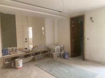 4 BHK Builder Floor for Sale in Meera Bagh, New Delhi